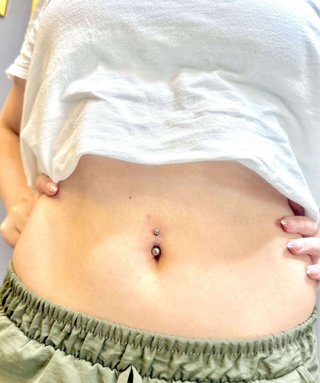 Navel Piercing | Göbek Deliği Üst Hat Uygulaması
